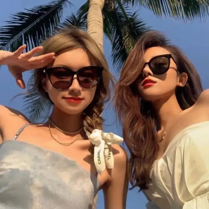 加州圣诞恋曲:绚烂都会
